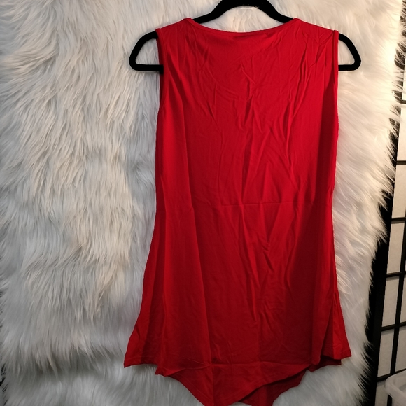 Women's sleeveless Various Hem Tunic Top Red Size Medium - Picture 2 of 5